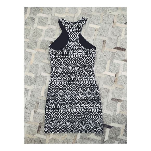 PARKER Printed Bodycon Dress (worn once) - Picture 4 of 6